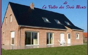 La Vallee Des Trois Monts